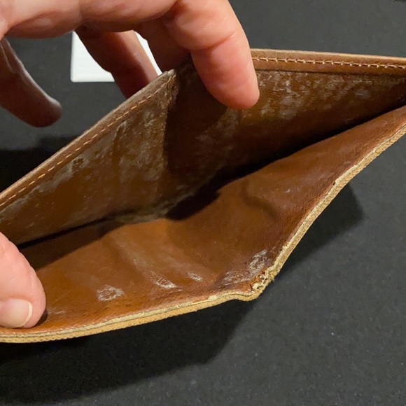 Louis Vuitton Vintage Monogram Canvas Bi-Fold Wallet - Picture 8 of 16